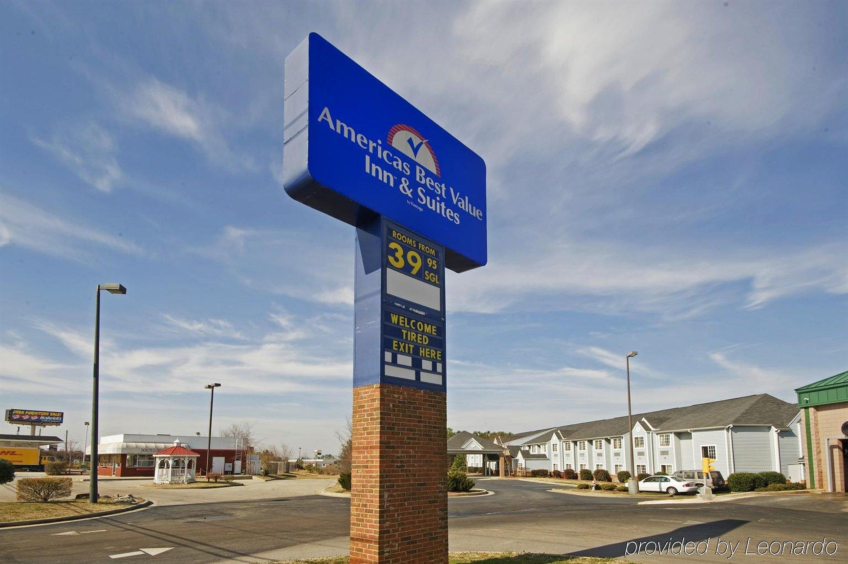 America'S Best Value Inn & Suites-Мак-Доно Экстерьер фото